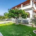 Διαμέρισμα Olivea 2 *